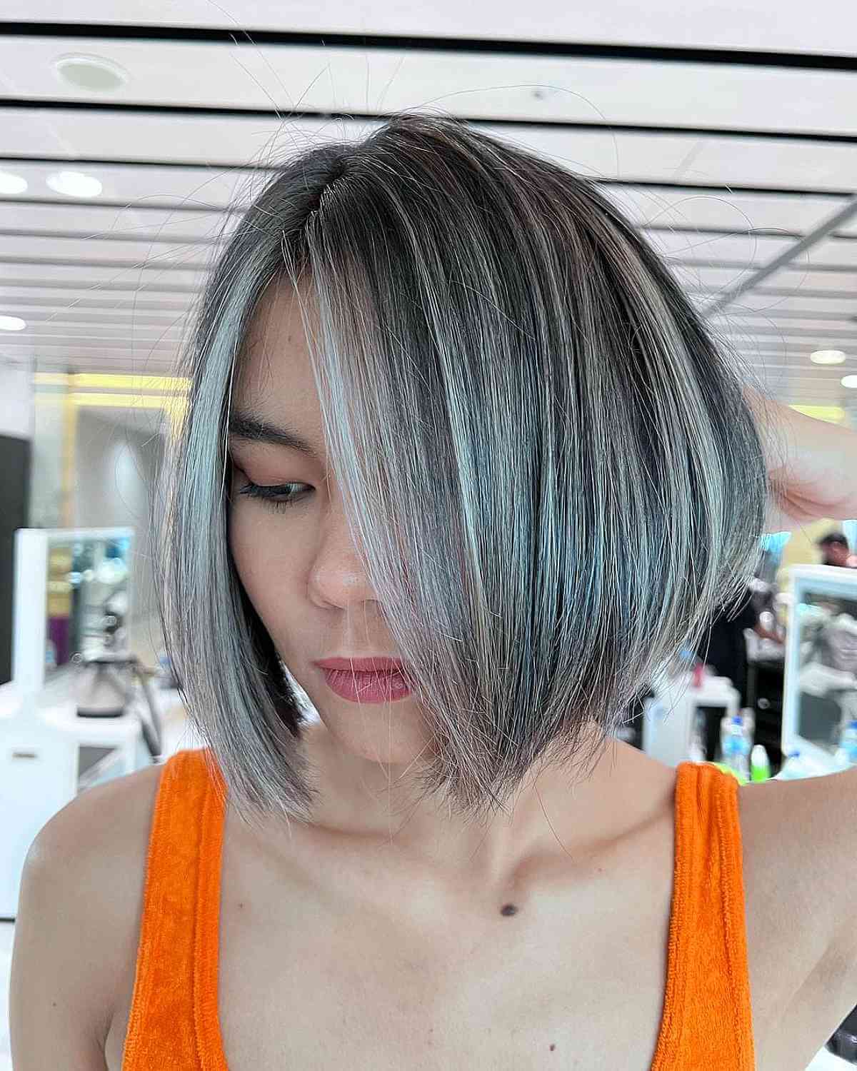 19 Stunning Platinum Blonde Balayage Hair Color Ideas