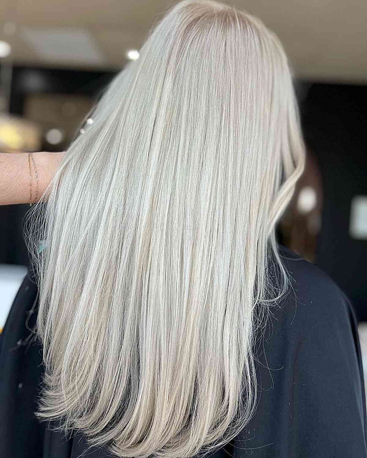 56 Examples That Prove White Blonde Hair Is In for 2025