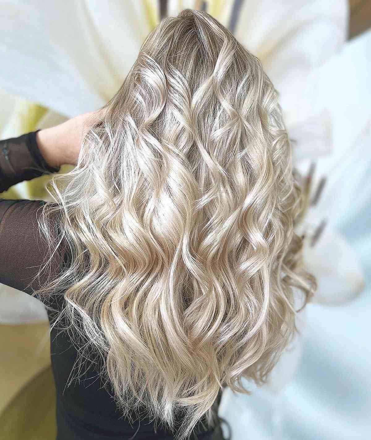 56 Examples That Prove White Blonde Hair Is In for 2025