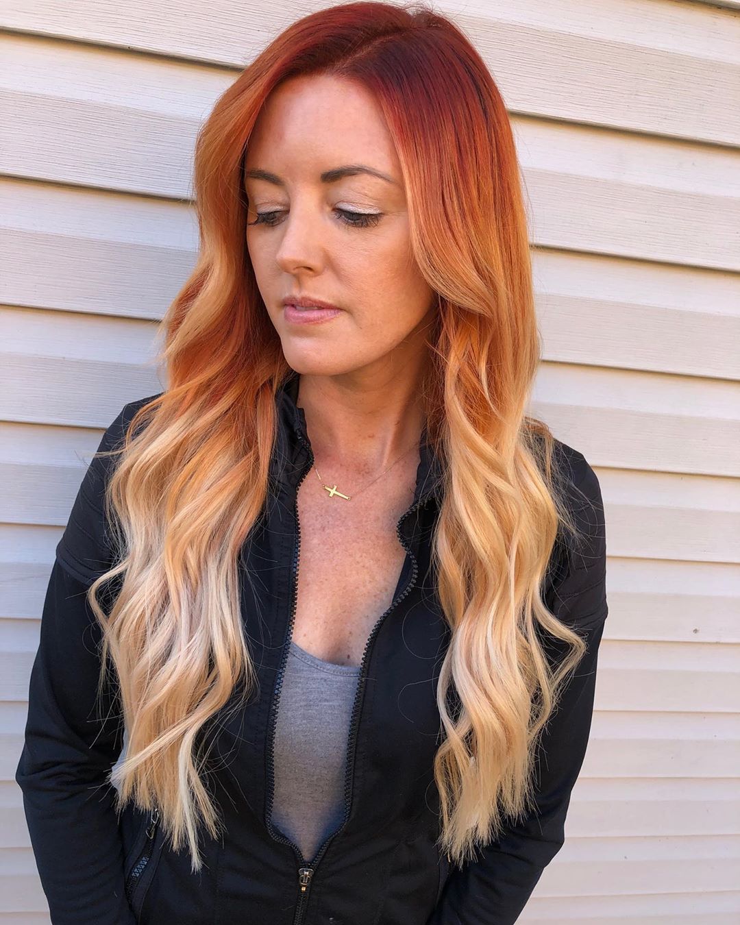 34 Fresh Hair Colors for Women Over 50 to Look Younger
