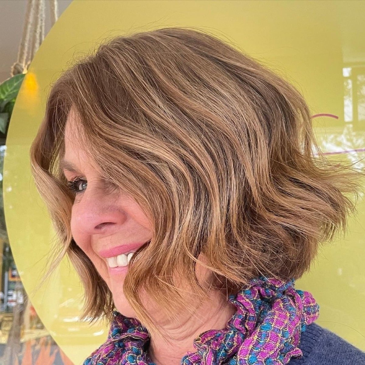 34 Fresh Hair Colors for Women Over 50 to Look Younger