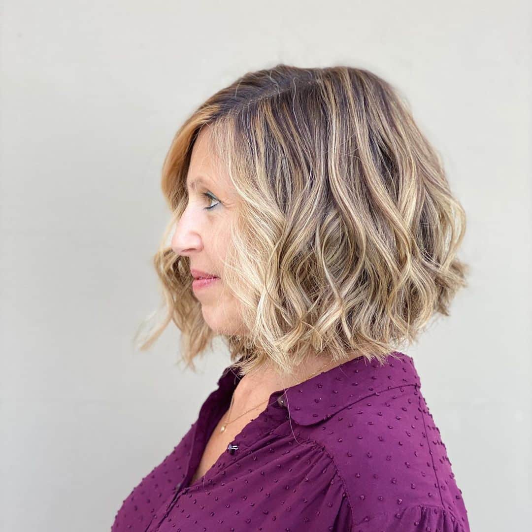 34 Fresh Hair Colors for Women Over 50 to Look Younger