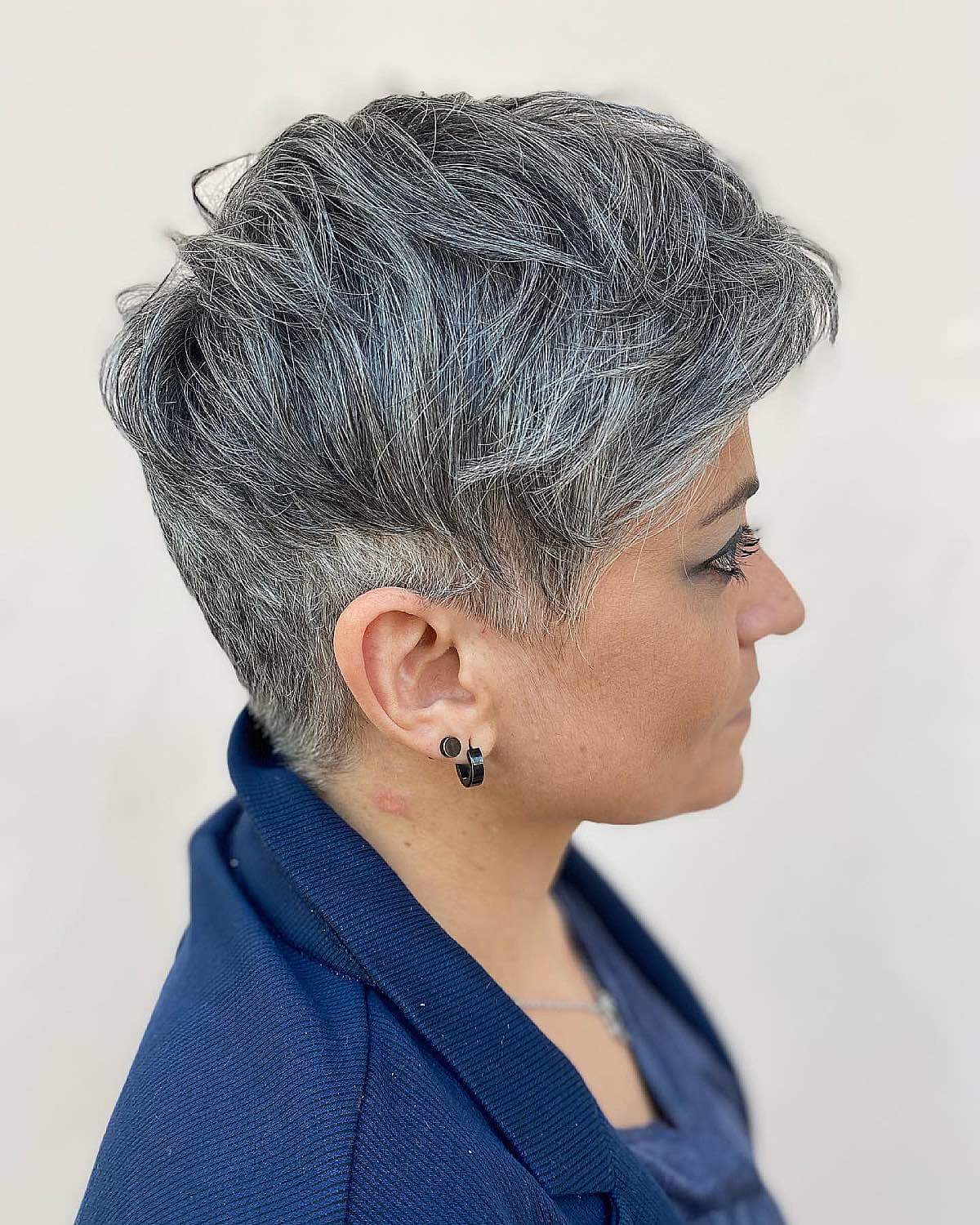 29 Trendiest Salt and Pepper Hair Color Ideas for Women