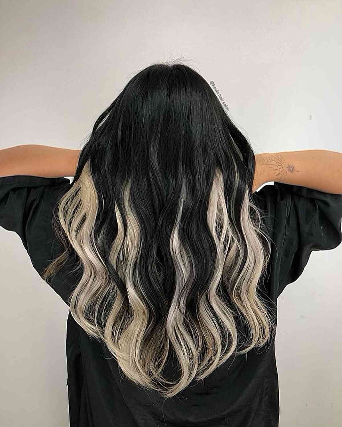 32 Black and Blonde Hair Colors for Edgy Women for 2025