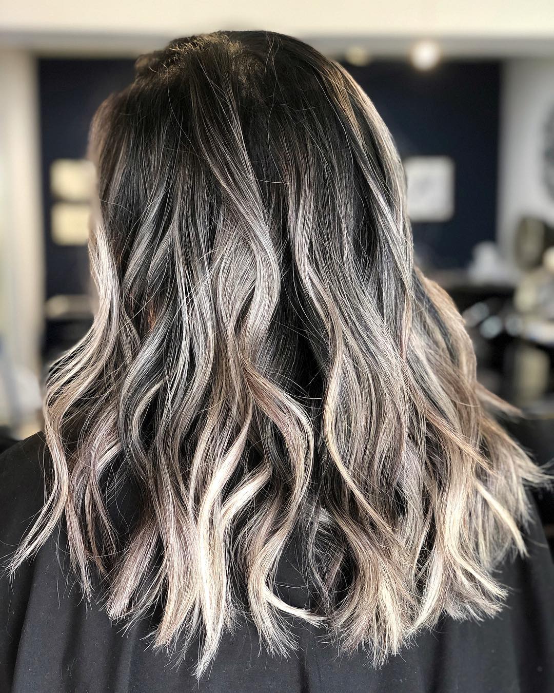 32 Black and Blonde Hair Colors for Edgy Women for 2025
