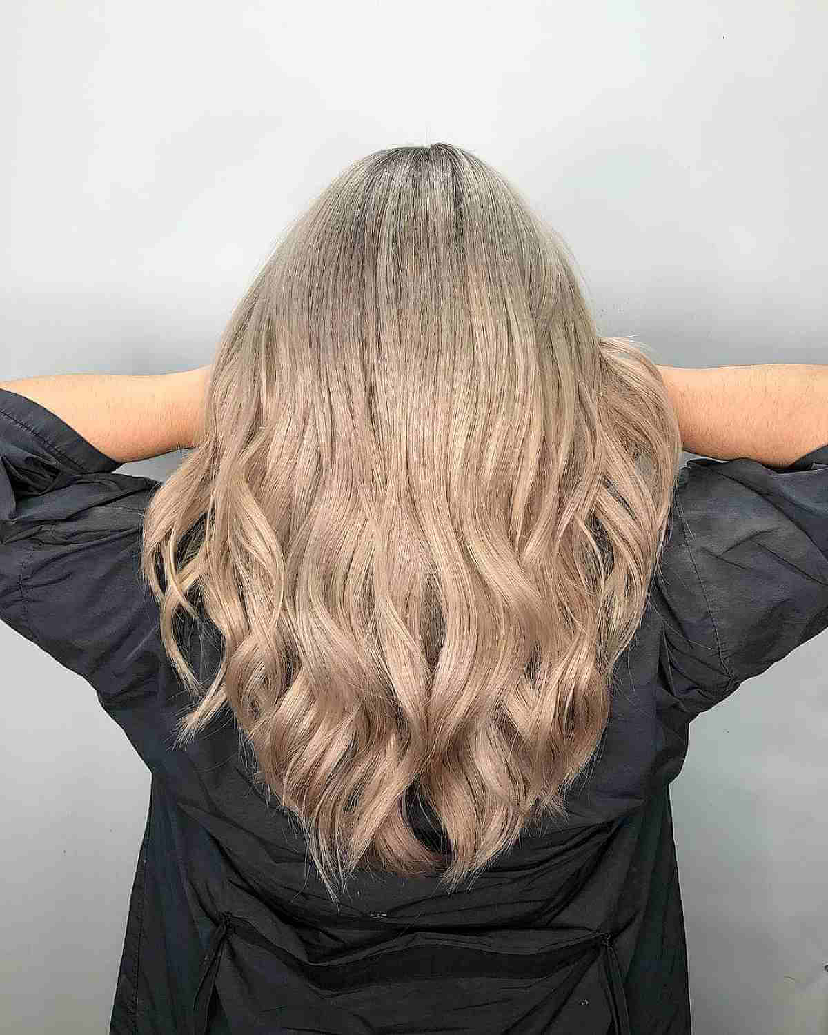31 Best Champagne Blonde Hair Color Ideas for Every Skin Tone