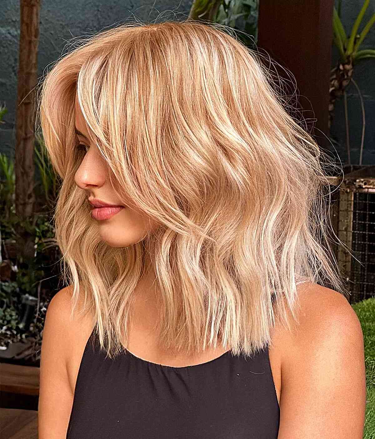 31 Best Champagne Blonde Hair Color Ideas for Every Skin Tone