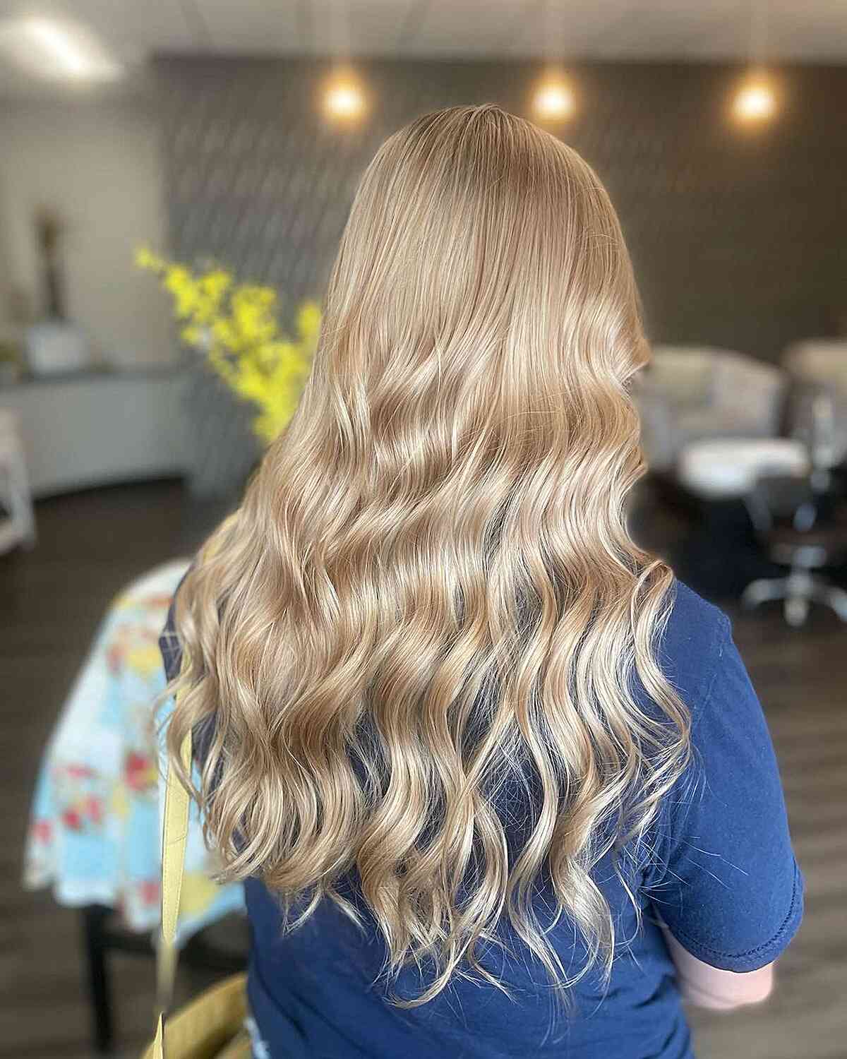 31 Best Champagne Blonde Hair Color Ideas for Every Skin Tone