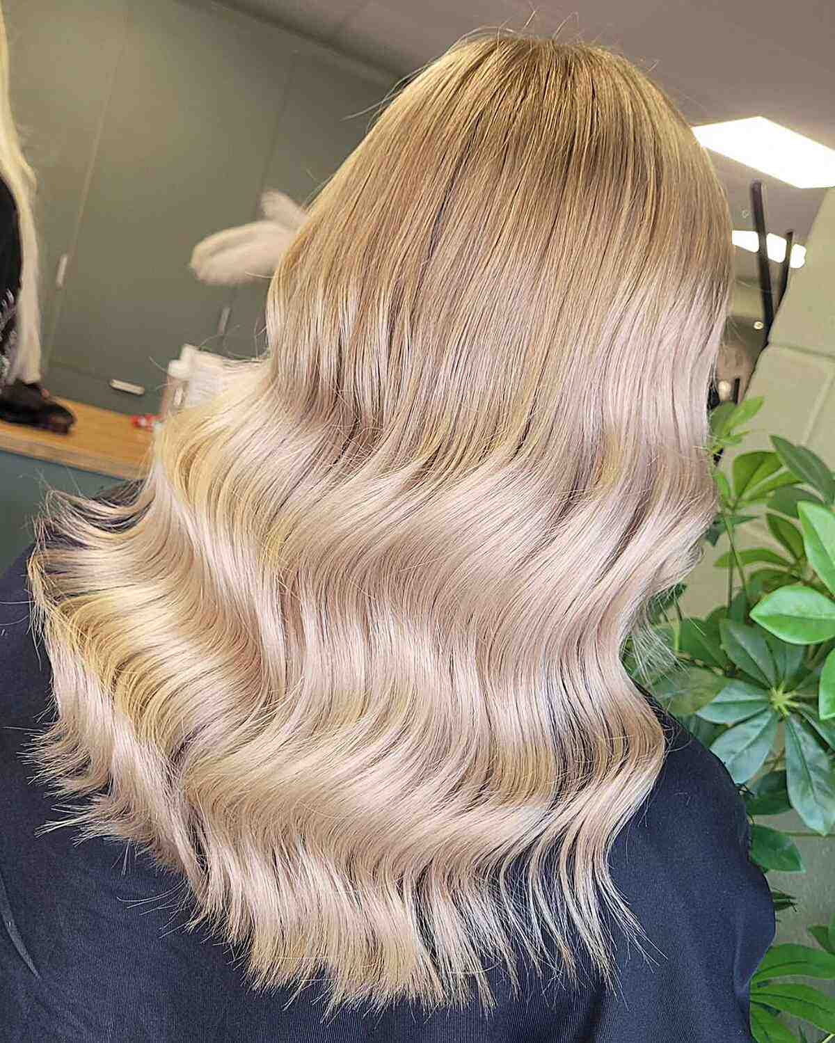 31 Best Champagne Blonde Hair Color Ideas for Every Skin Tone
