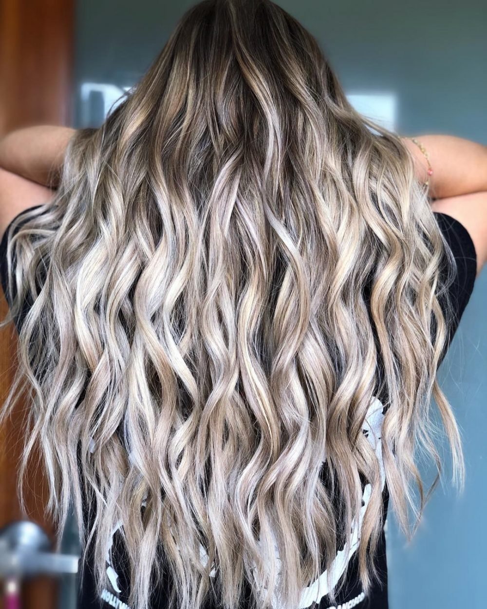 43 Prettiest Brown Hair With Blonde Highlights of 2025