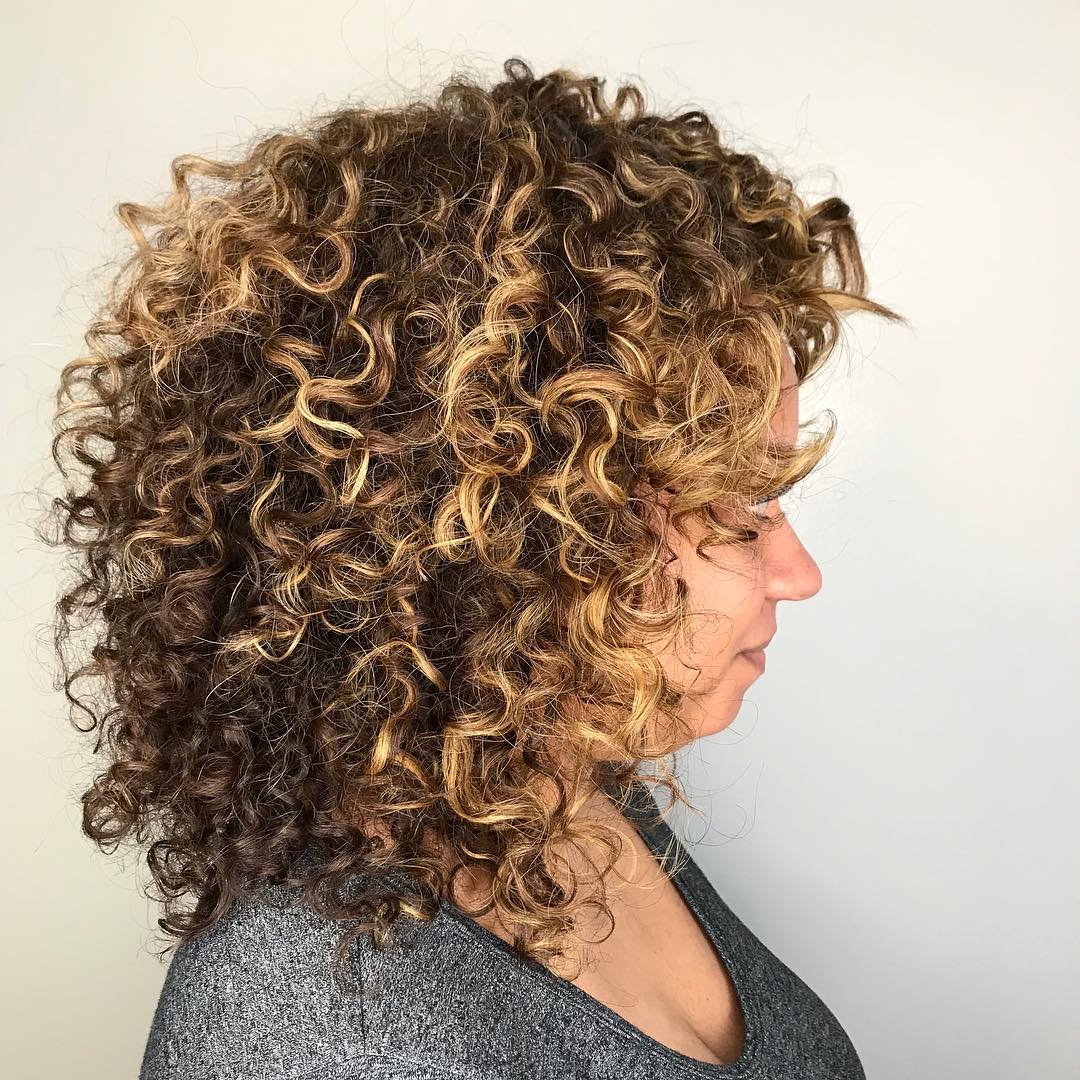 43 Prettiest Brown Hair With Blonde Highlights of 2025