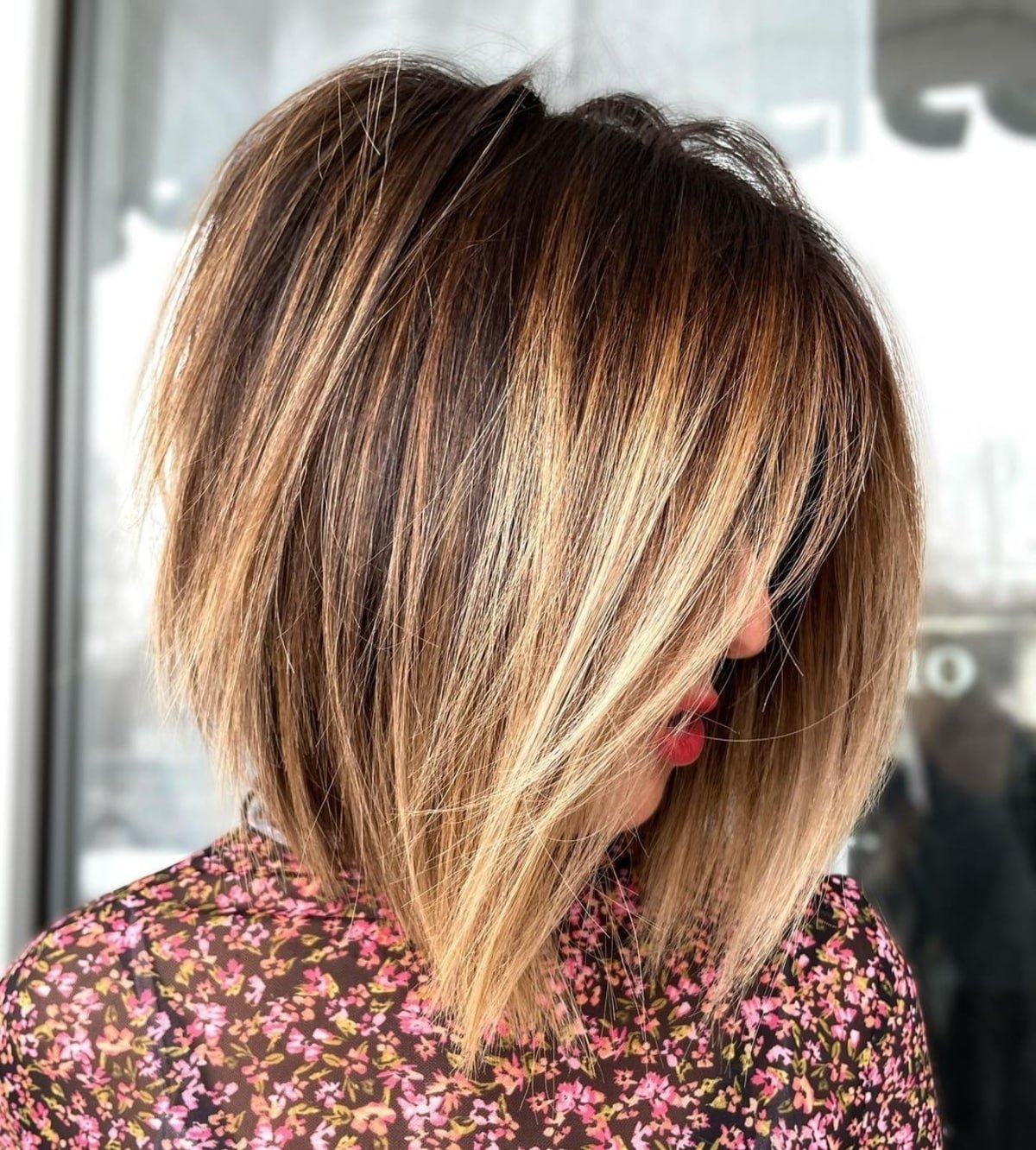 25 Dark Brown Hair with Blonde Highlights Ideas for Luscious Brunettes