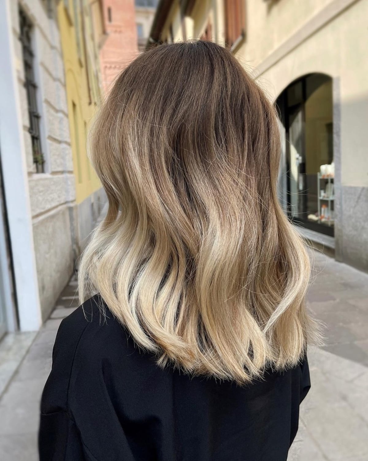 25 Dark Brown Hair with Blonde Highlights Ideas for Luscious Brunettes