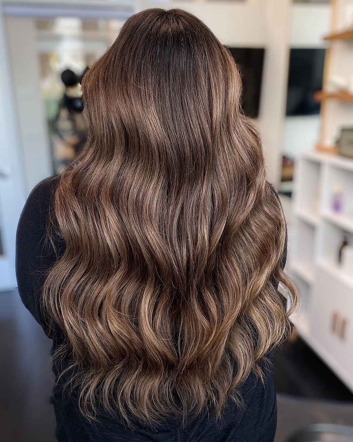 25 Dark Brown Hair with Blonde Highlights Ideas for Luscious Brunettes