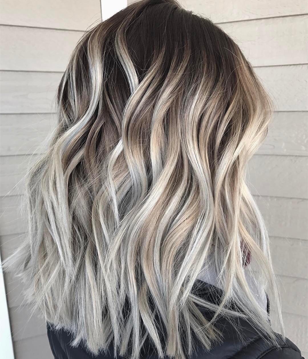 25 Dark Brown Hair with Blonde Highlights Ideas for Luscious Brunettes