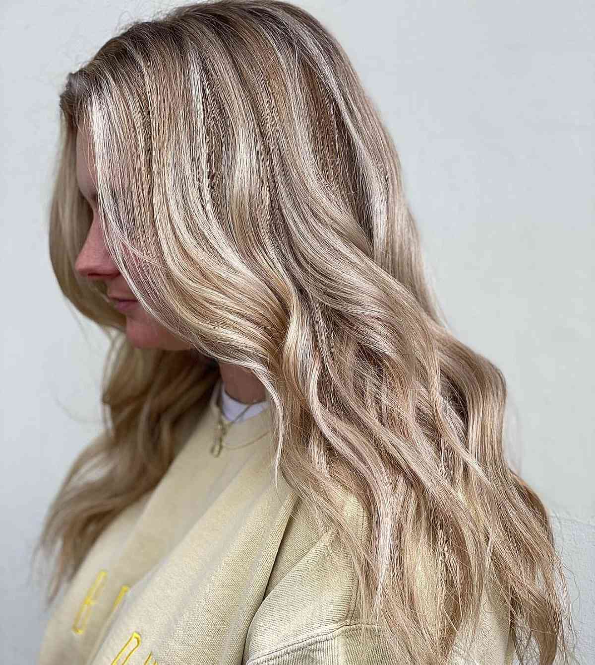 22 Coolest Platinum Blonde Highlights Trending on Instagram