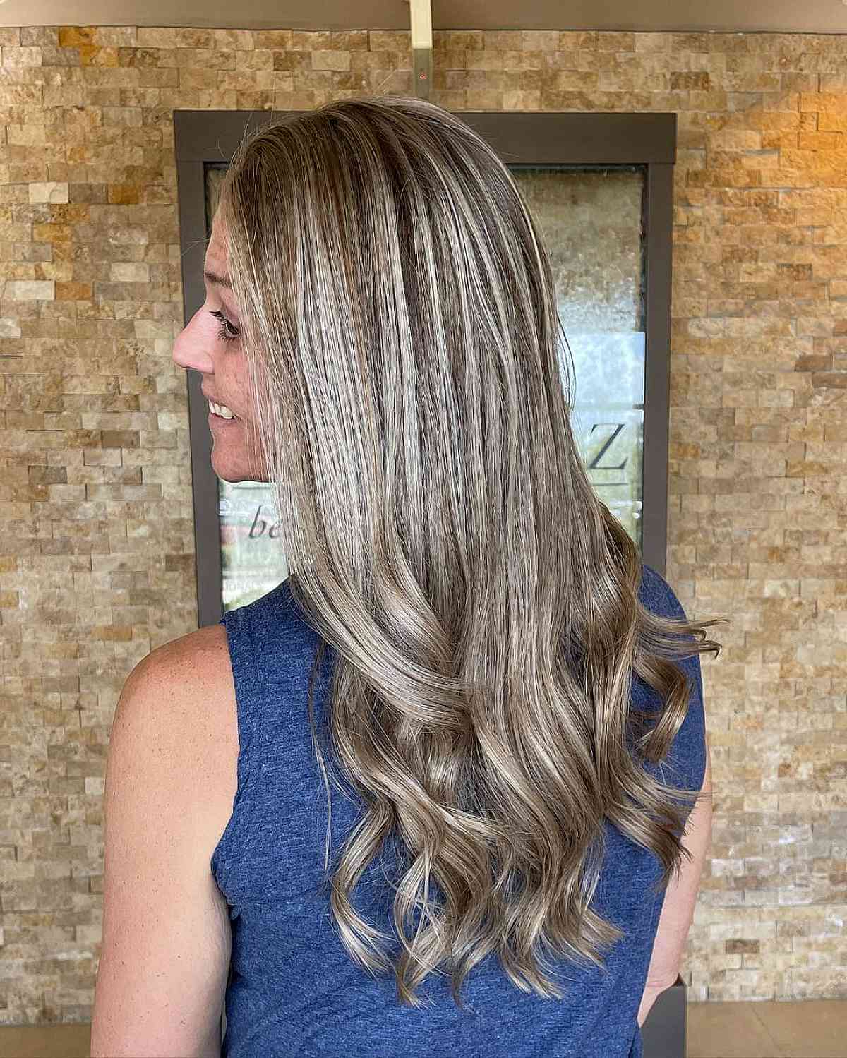 22 Coolest Platinum Blonde Highlights Trending on Instagram