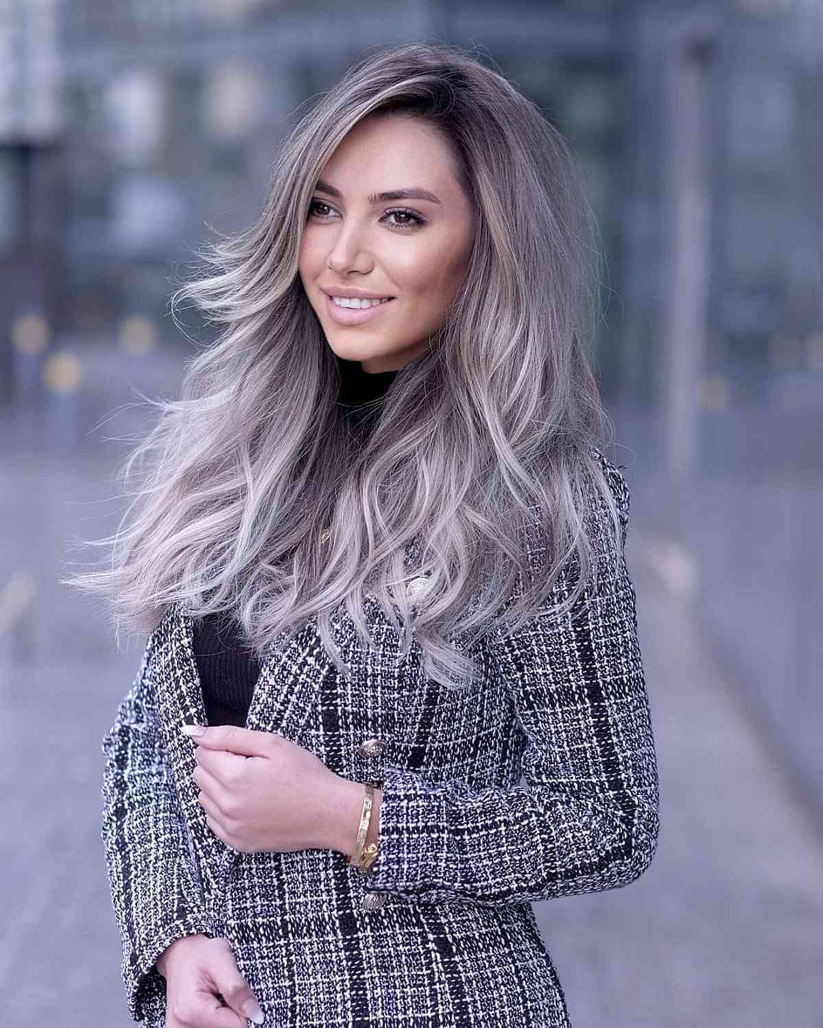 22 Coolest Platinum Blonde Highlights Trending on Instagram
