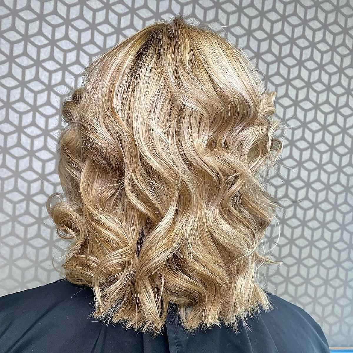 52 Blonde Hair With Lowlights You Have to See in 2025