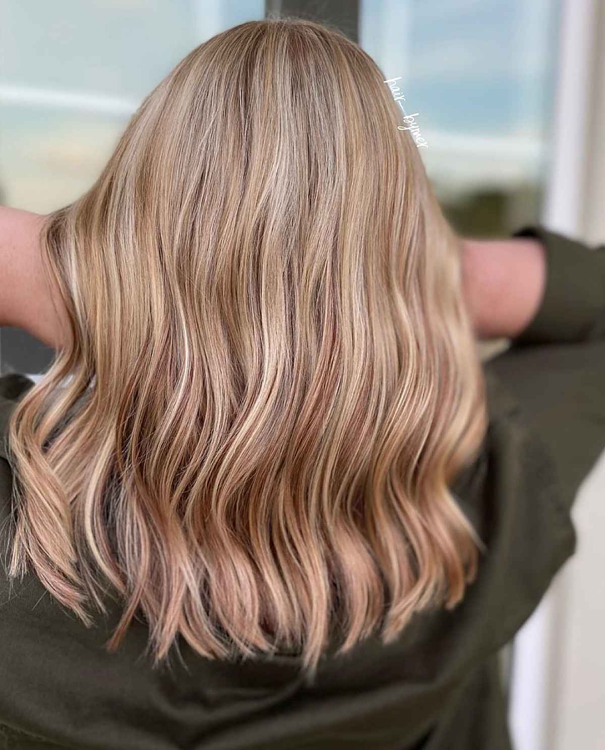 52 Blonde Hair With Lowlights You Have to See in 2025
