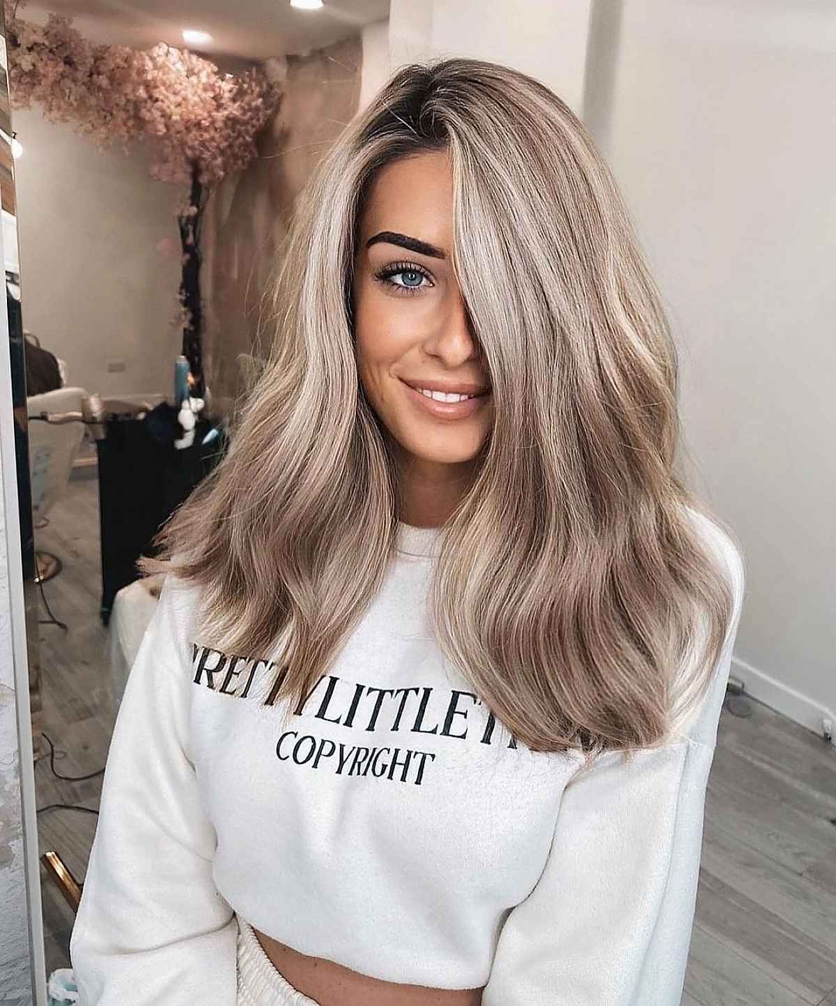 52 Blonde Hair With Lowlights You Have to See in 2025