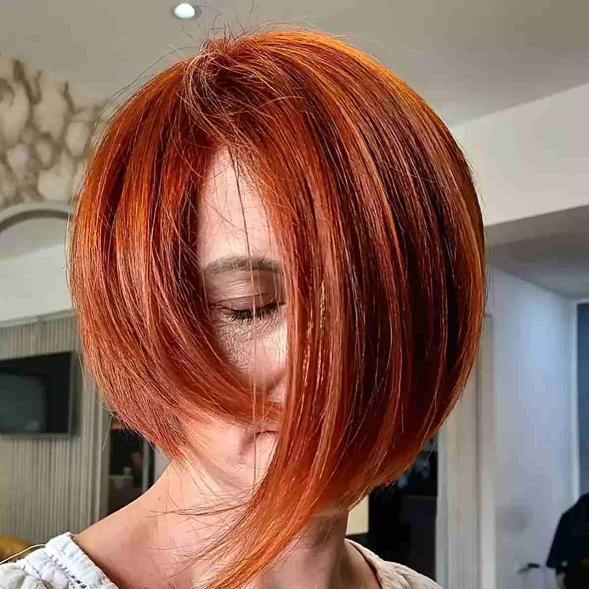 25 Gorgeous “Fall” Hair Colors Women In Their 60s Are Getting in 2025