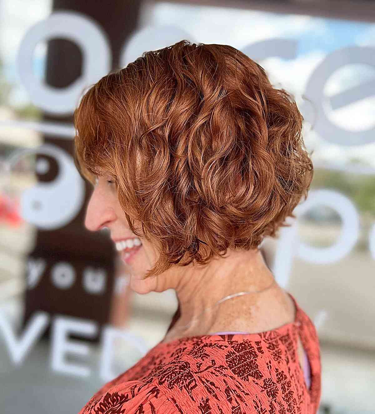 25 Gorgeous “Fall” Hair Colors Women In Their 60s Are Getting in 2025