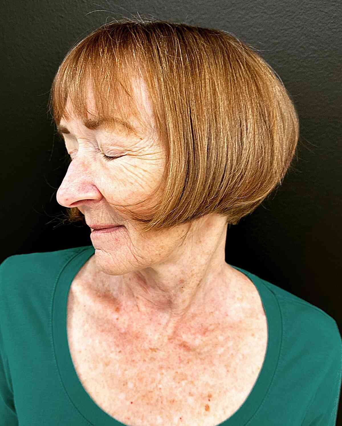 Top 16 Fall Hair Colors for Women Over 70 in 2025