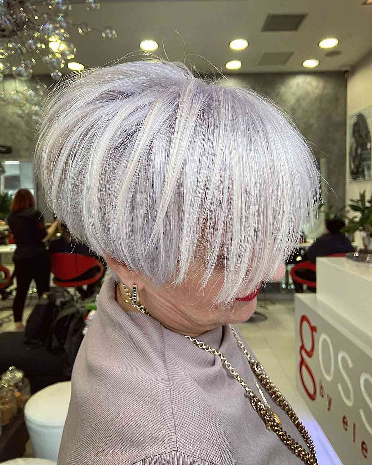 88 Stunning Platinum Blonde Hair Colors That’ll Get You Noticed