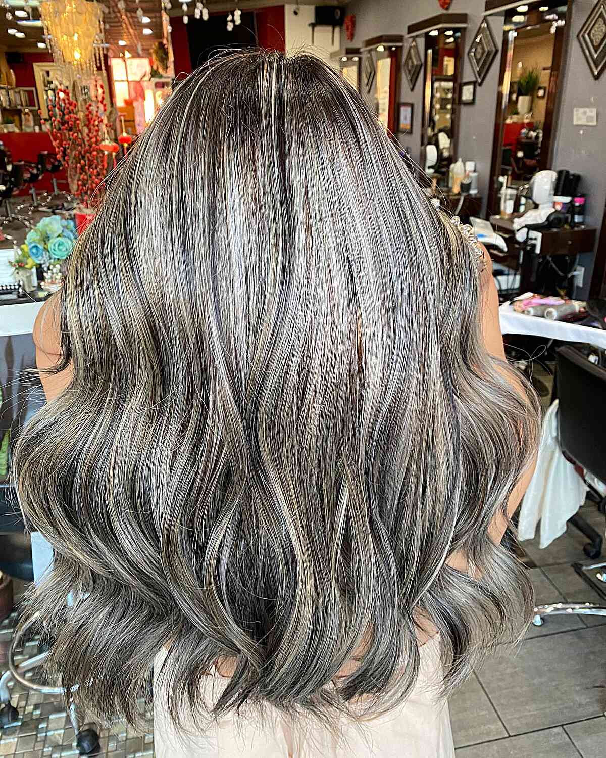 88 Stunning Platinum Blonde Hair Colors That’ll Get You Noticed