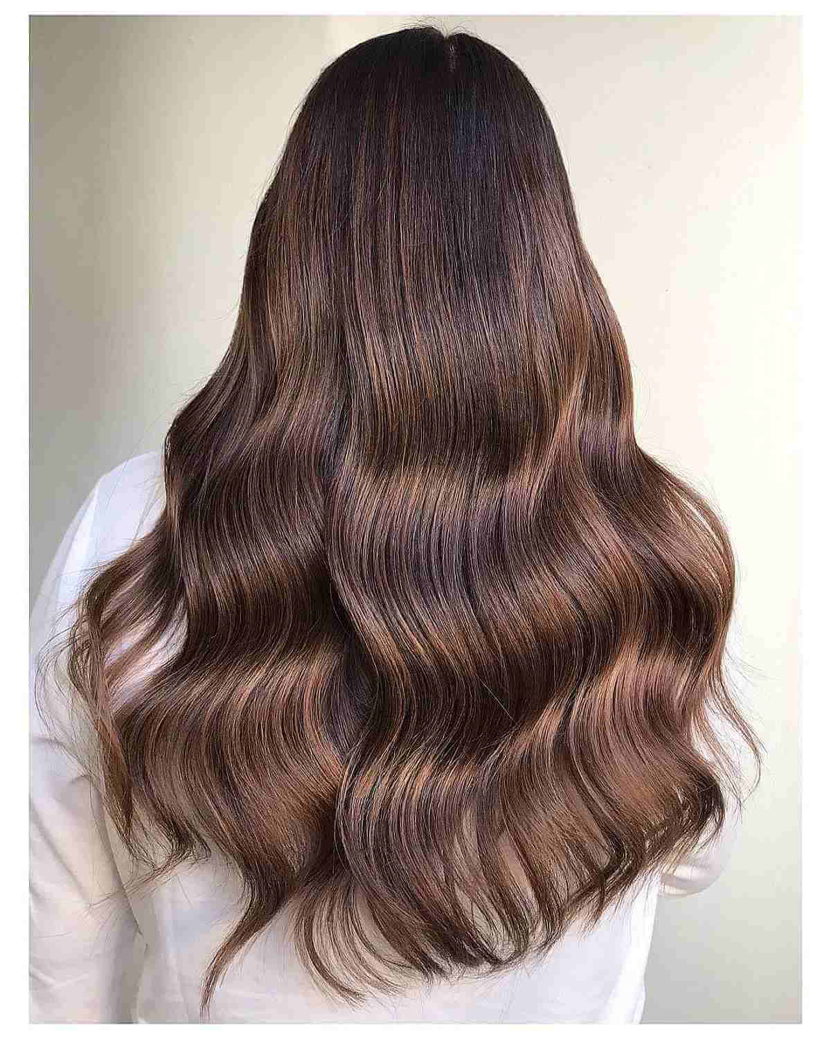 30 Stunning Examples of Caramel Balayage Highlights for 2025