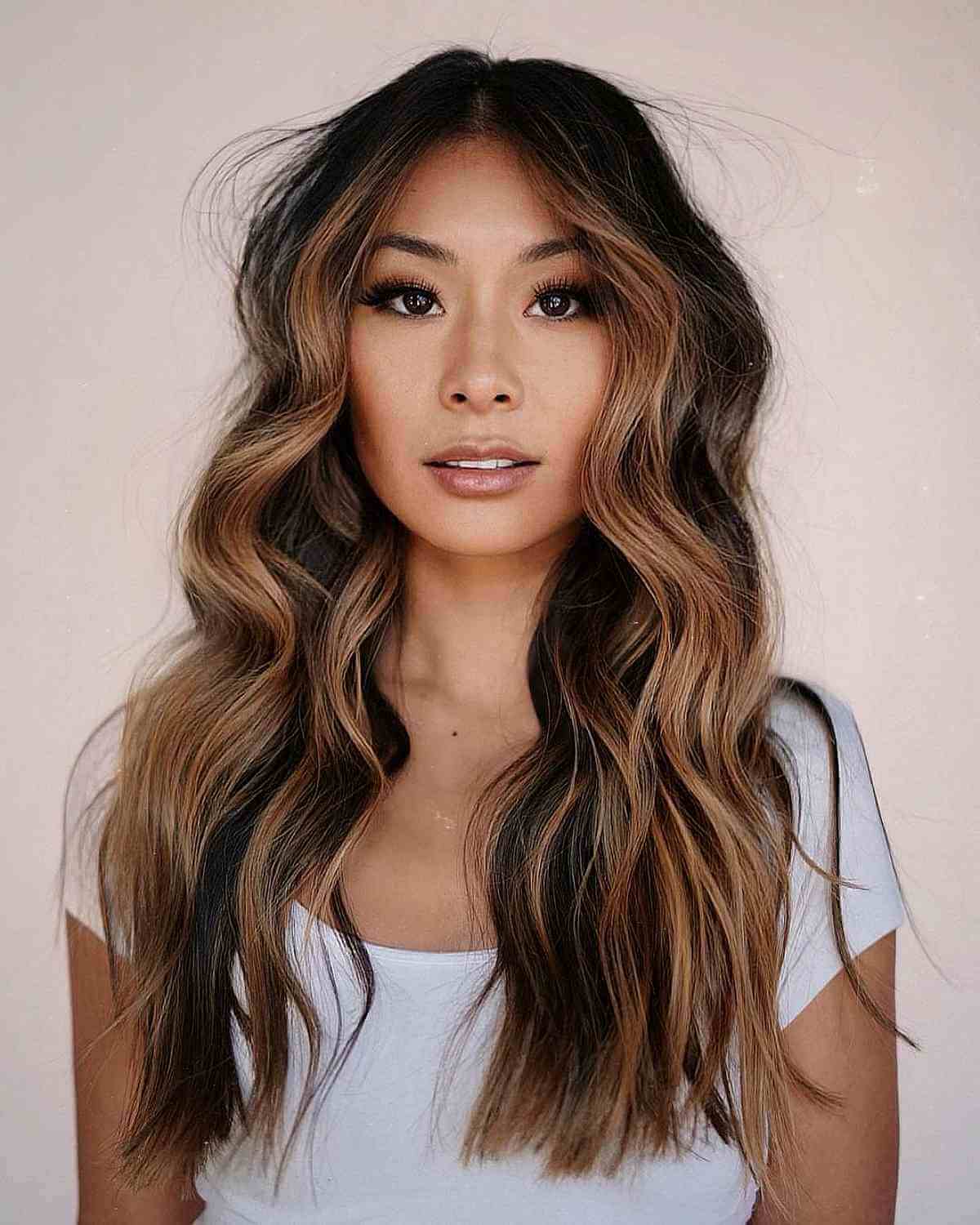 30 Stunning Examples of Caramel Balayage Highlights for 2025