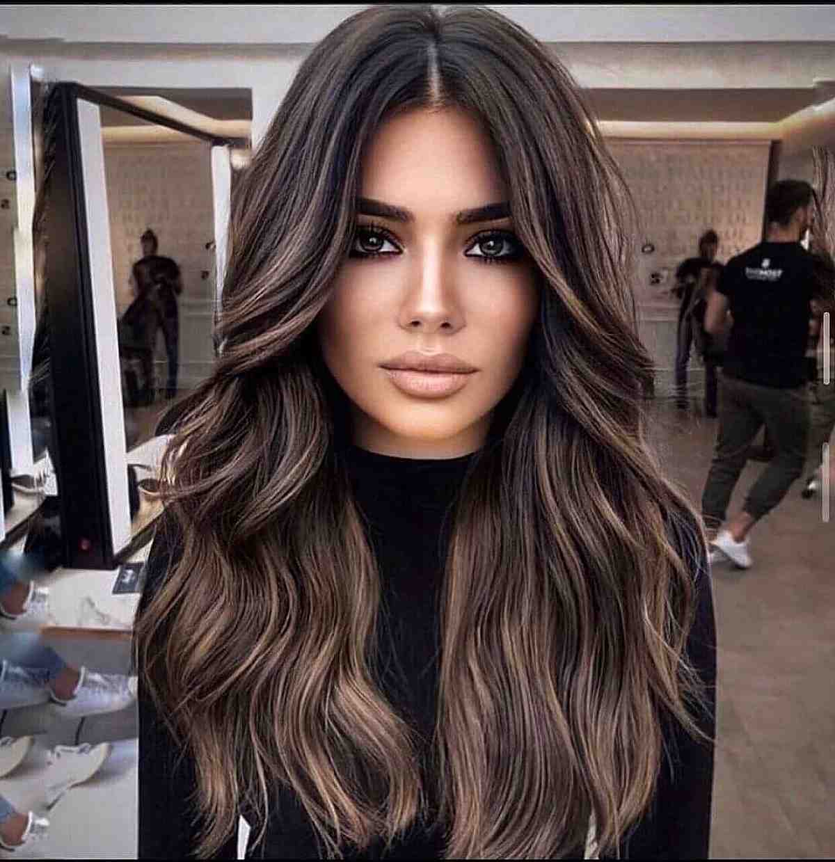 30 Stunning Examples of Caramel Balayage Highlights for 2025