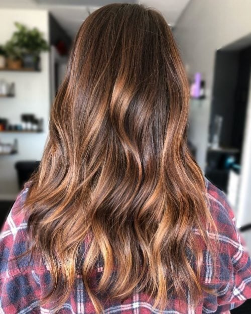 30 Stunning Examples of Caramel Balayage Highlights for 2025