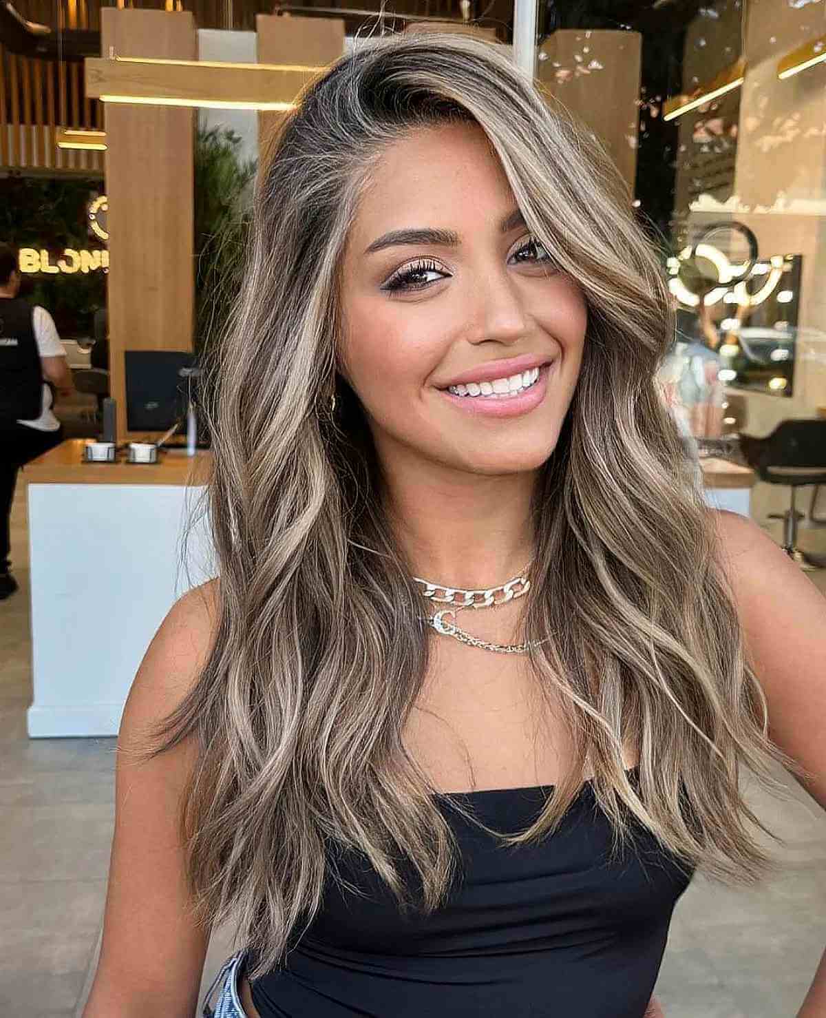 53 Lovely Dark Brown Hair with Highlights for 2025