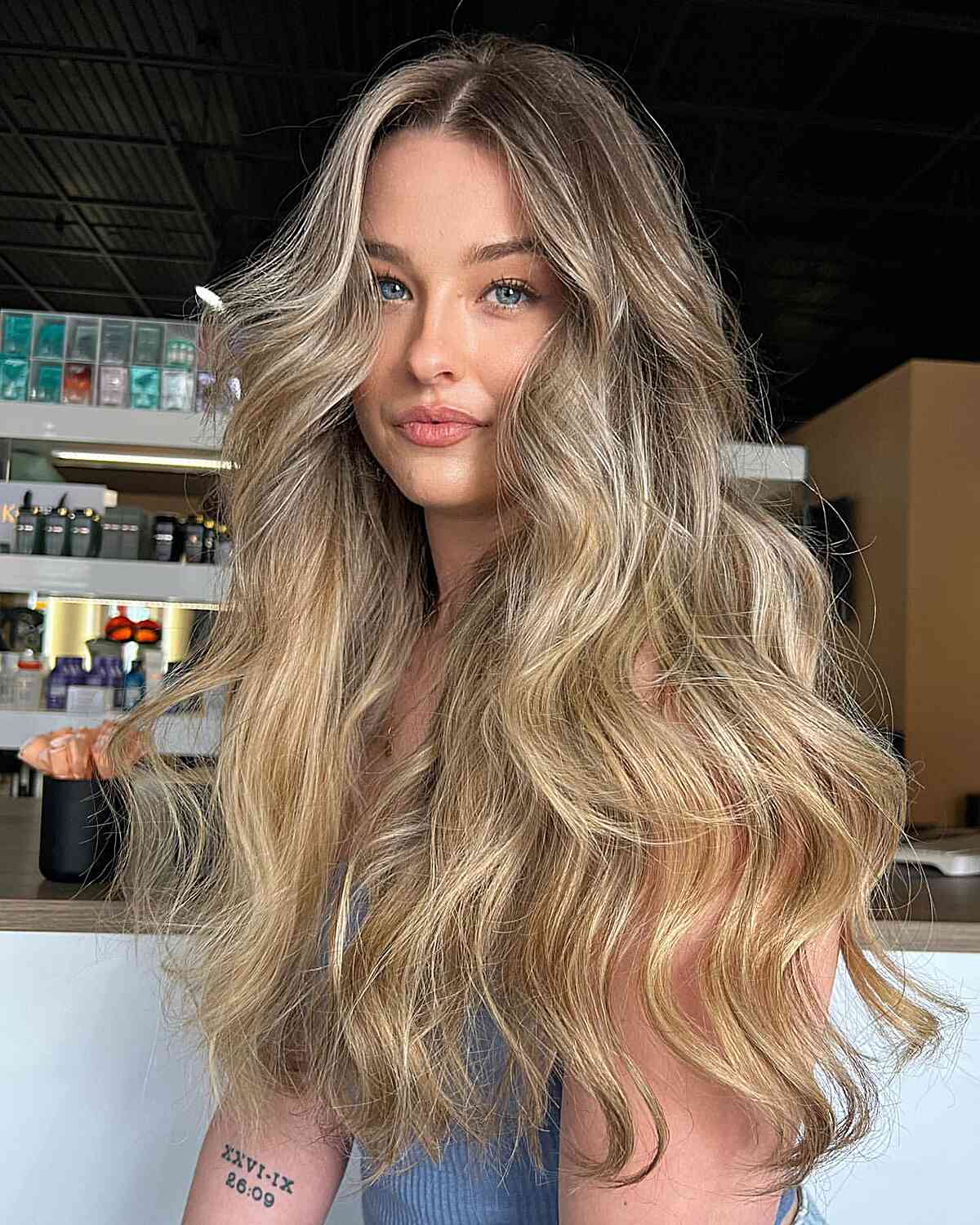35 Dishwater Blonde Hair Colors You’ll Want to Show Your Hair Colorist