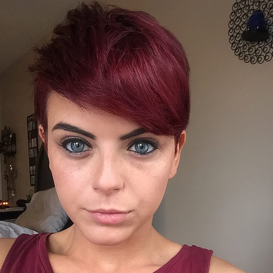 34 Best Maroon Hair Color Ideas of 2025