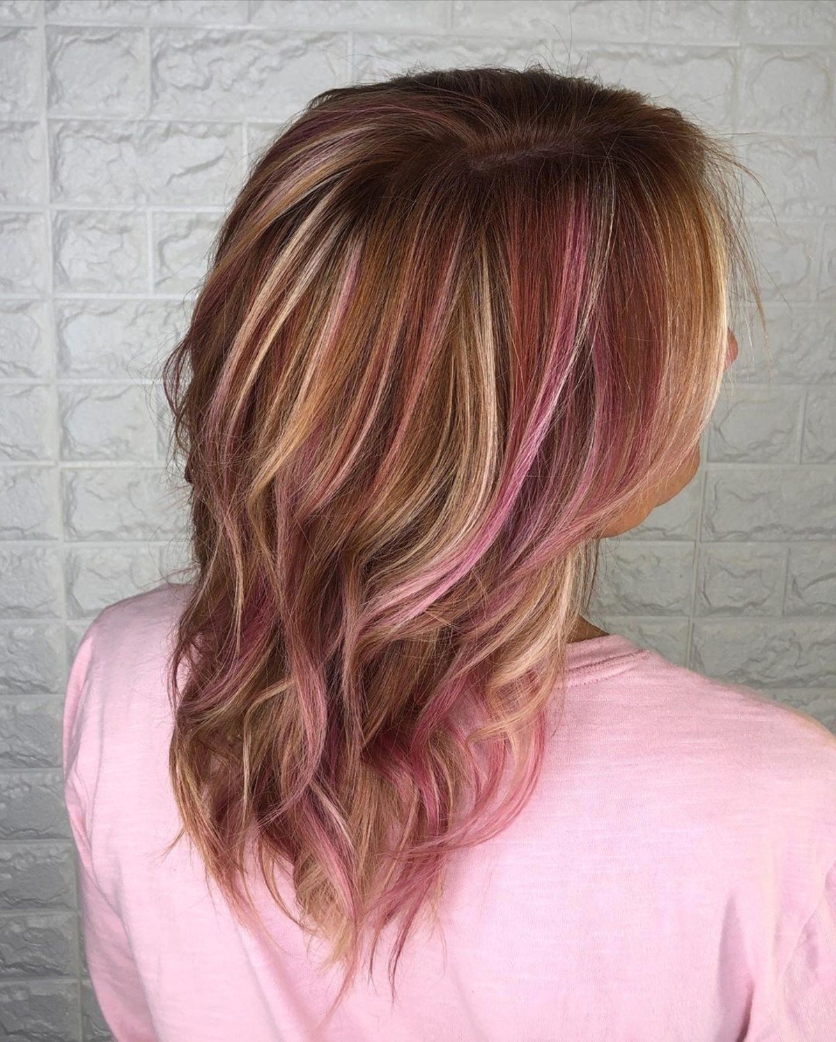 29 Trendy Ways to Pair Red Hair with Highlights (Photos)