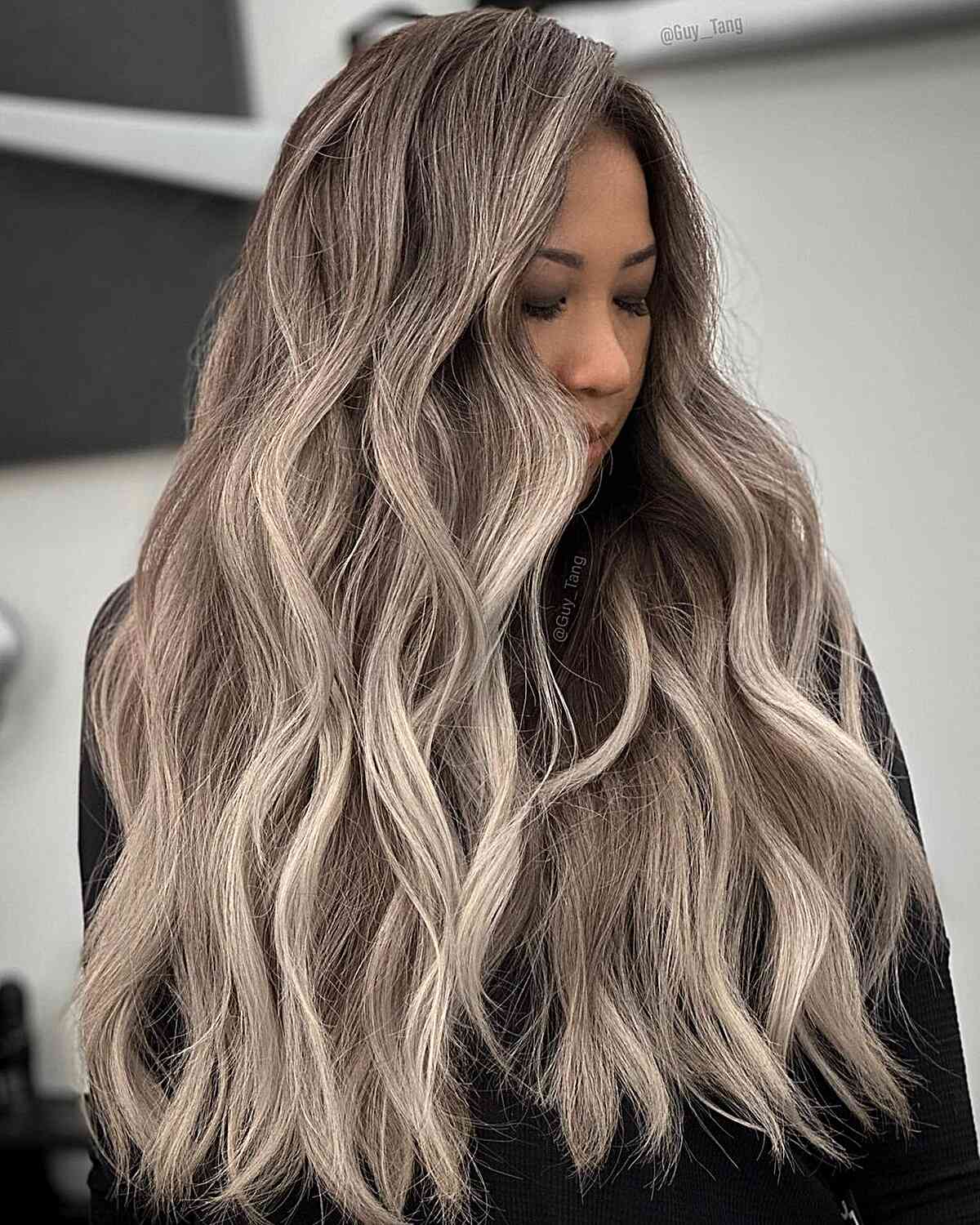 28 Best Ash Blonde Balayage Hair Colors for Every Skin Tone