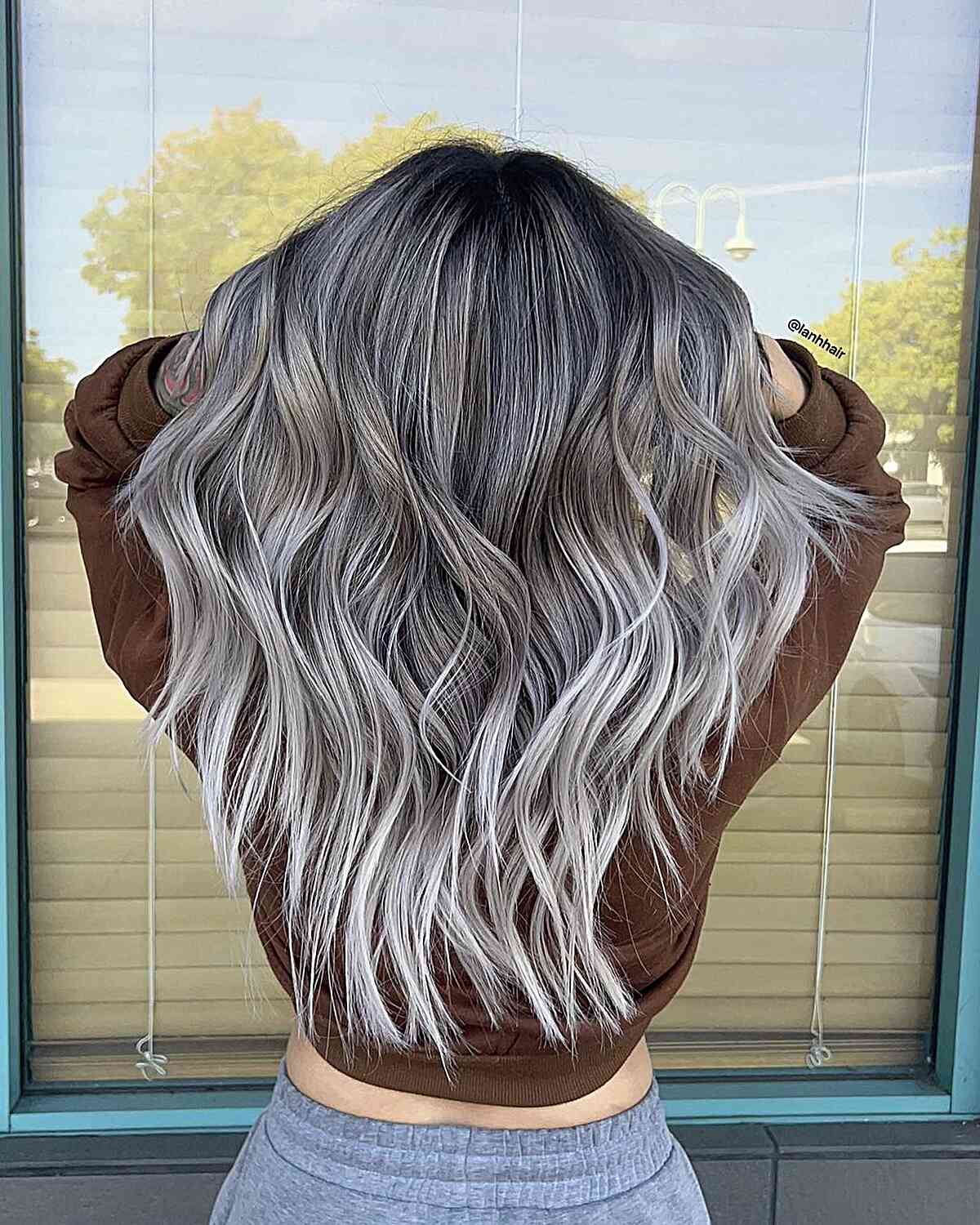 28 Best Ash Blonde Balayage Hair Colors for Every Skin Tone