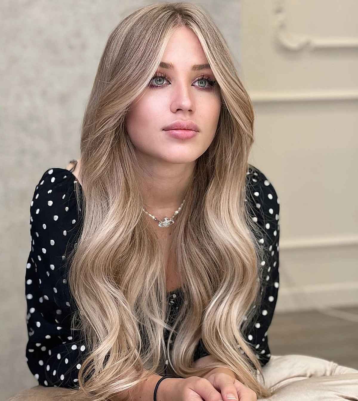 28 Best Ash Blonde Balayage Hair Colors for Every Skin Tone