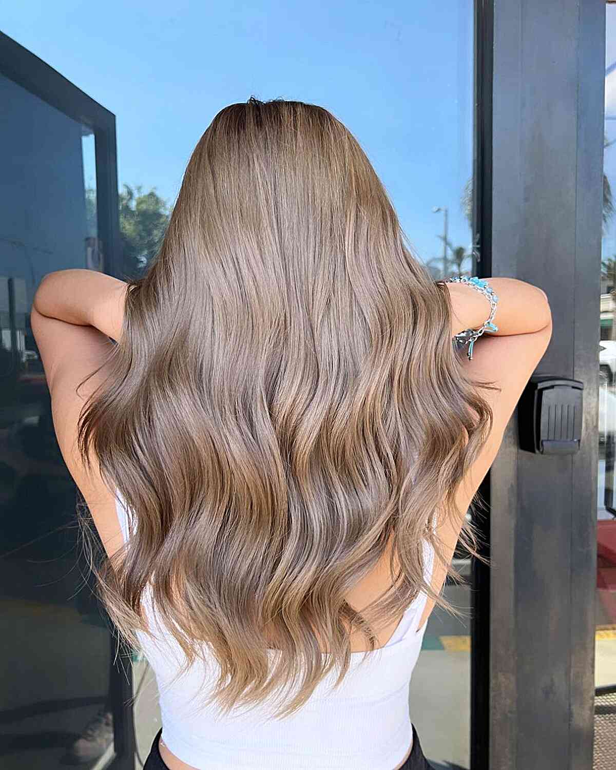 You’ve Seen The New Milk Tea Hair Color Trend, Right? If Not, Don’t Miss These 25 Stunning Examples