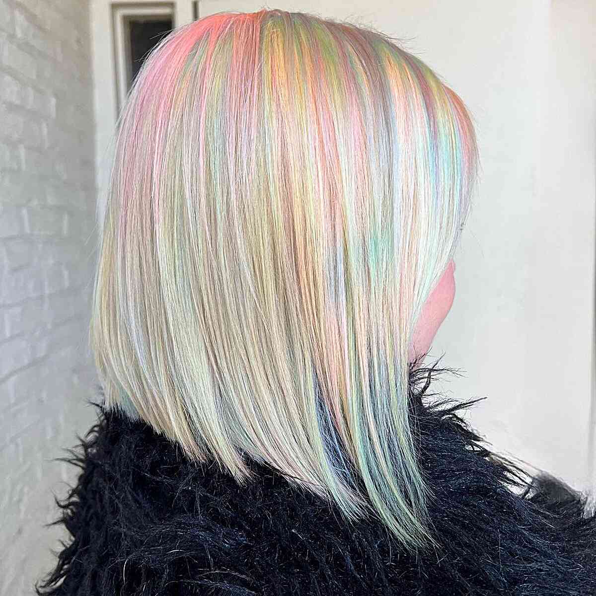 25 Amazing Holographic Hair Color Ideas You Have to See