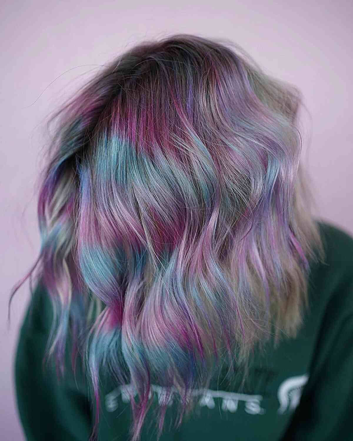 25 Amazing Holographic Hair Color Ideas You Have to See