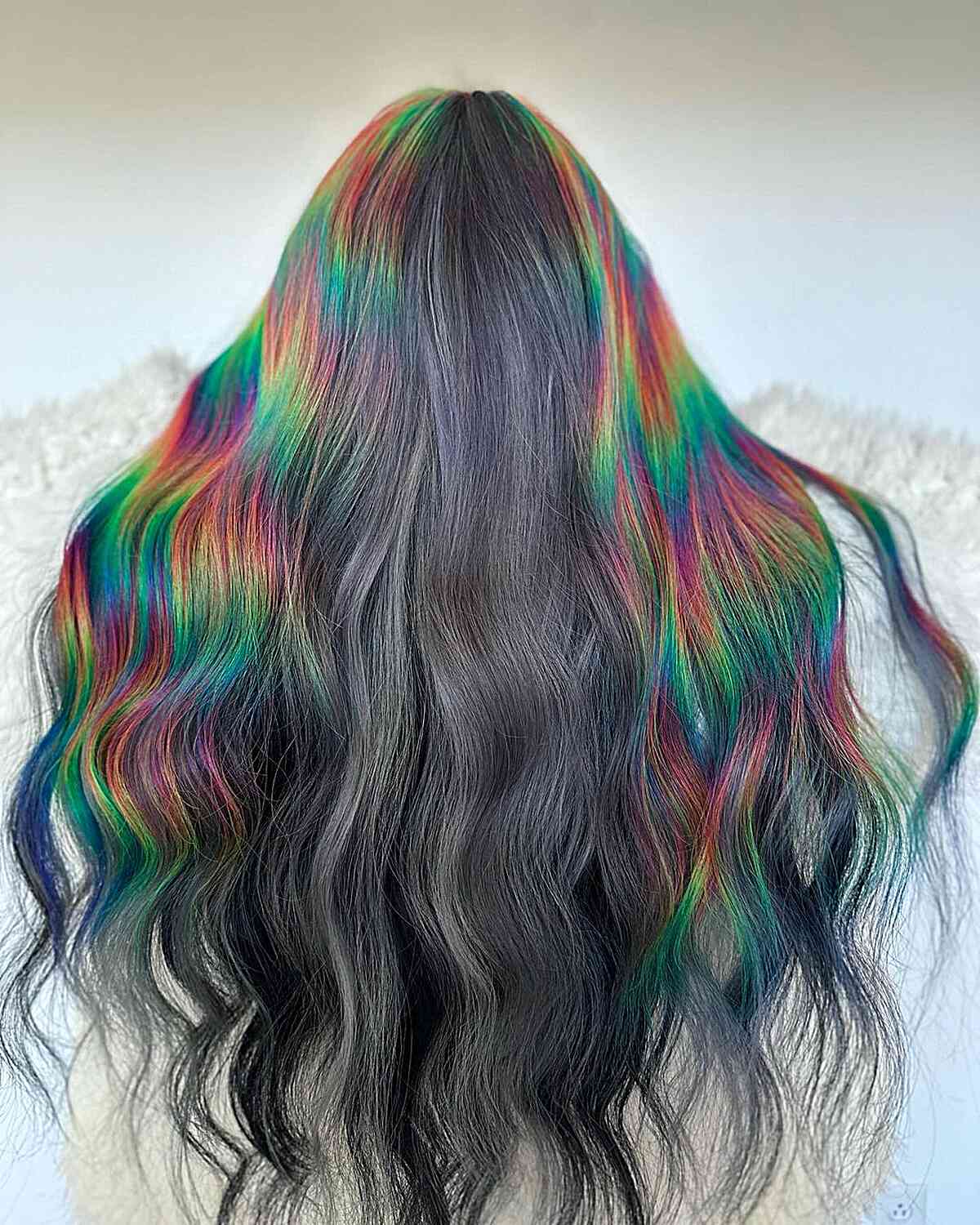 25 Amazing Holographic Hair Color Ideas You Have to See