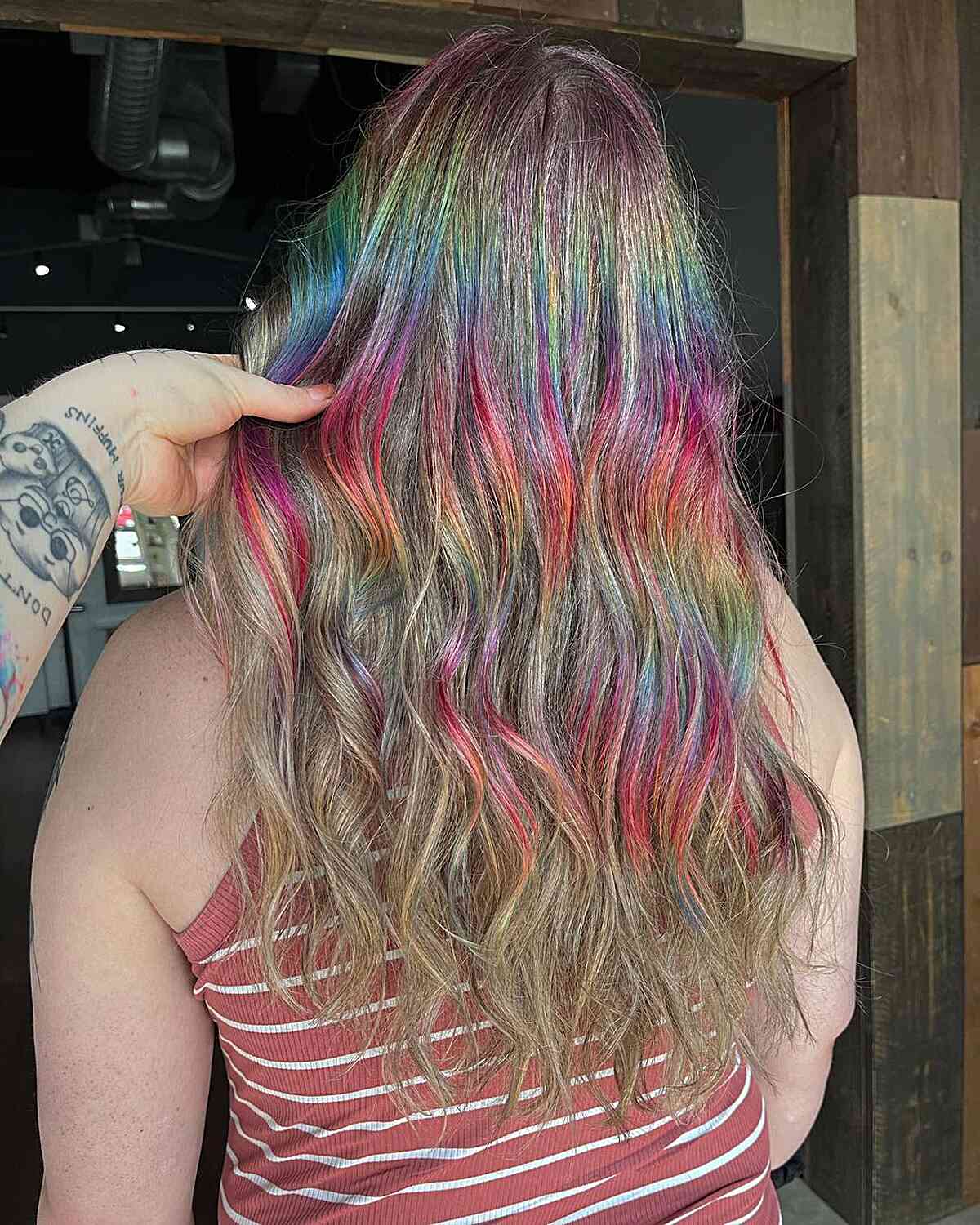 25 Amazing Holographic Hair Color Ideas You Have to See