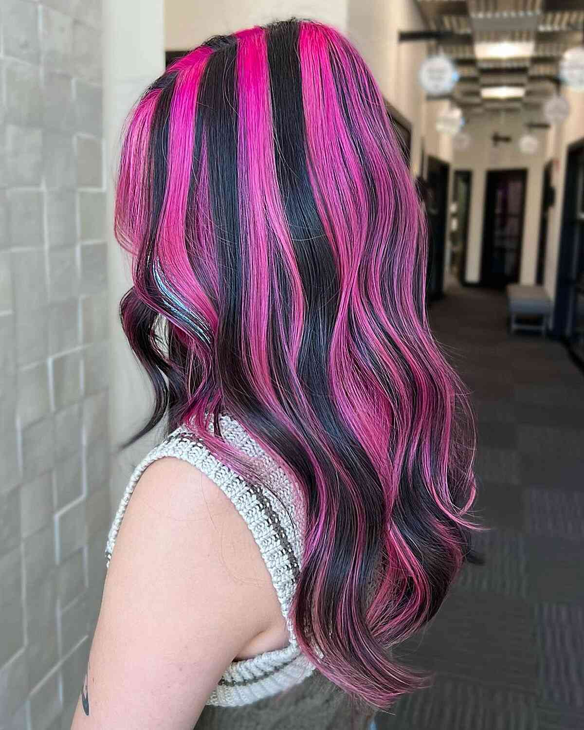 28 Skunk Stripe Hair Ideas to Try This Trend Yourself