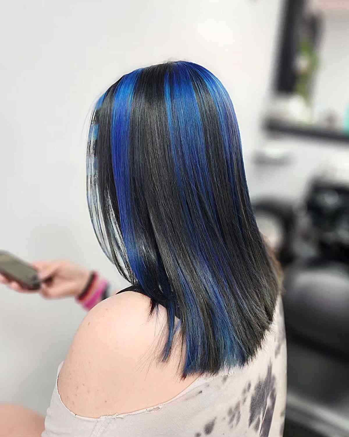 28 Skunk Stripe Hair Ideas to Try This Trend Yourself