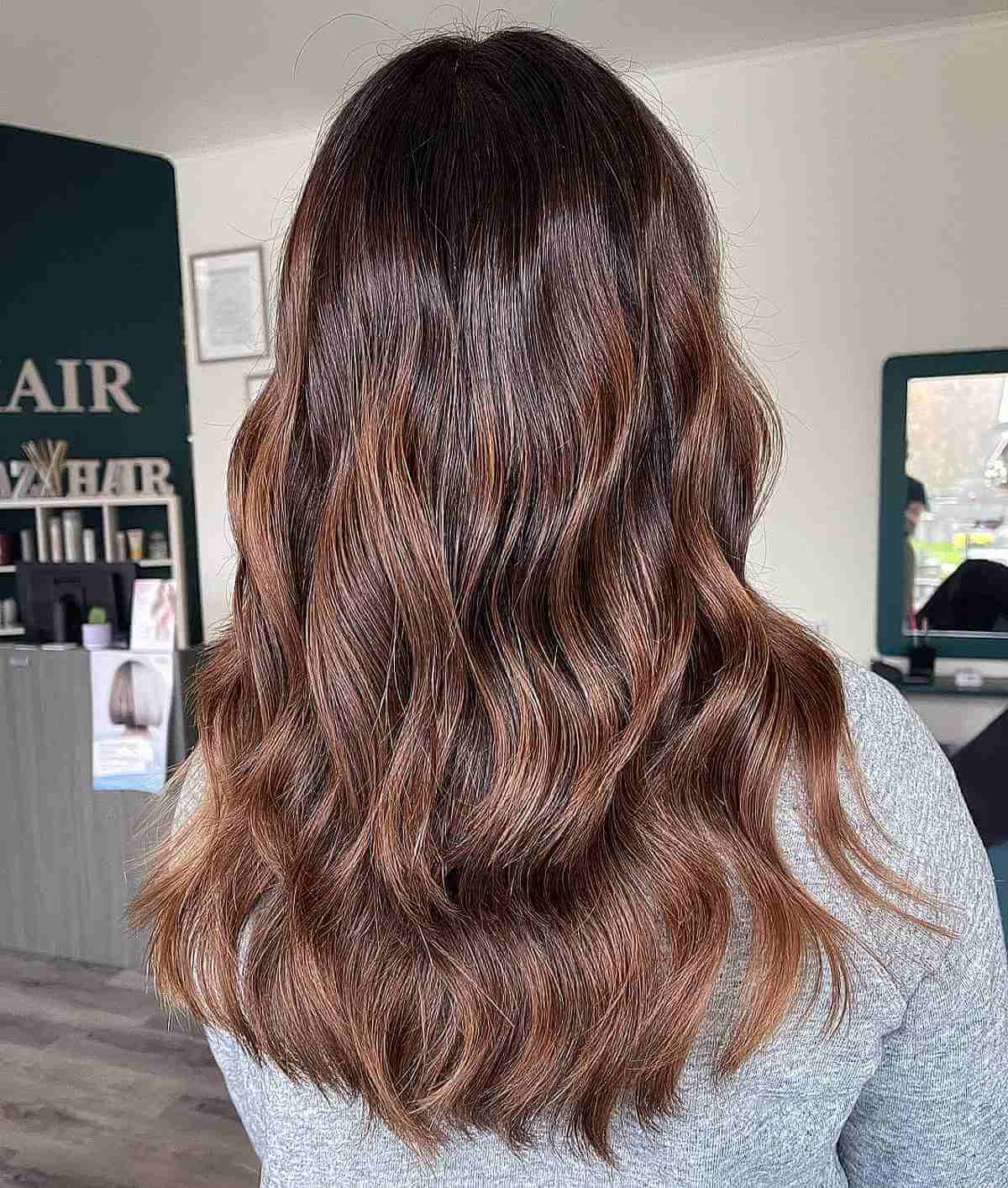 71 Stunning Light Brown Hair Color Ideas in 2025