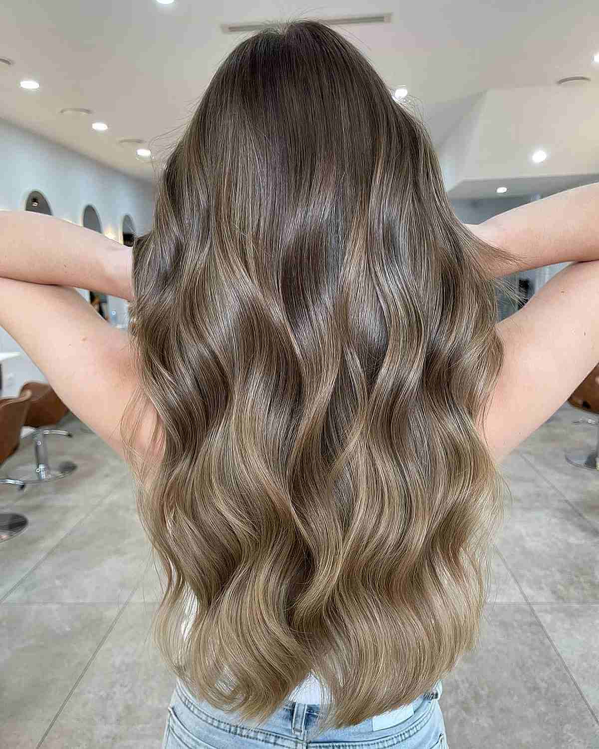 71 Stunning Light Brown Hair Color Ideas in 2025
